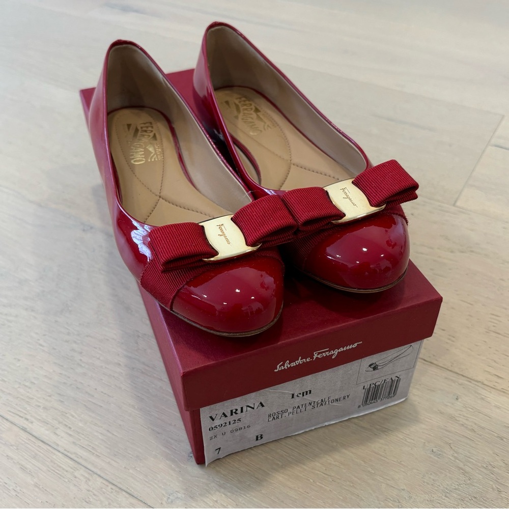Salvatore Ferragamo Varina Patent Red (Rosso) size 7 B